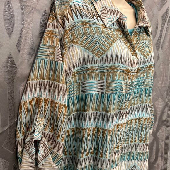 Women's Turquoise & Brown Button-Up Quarter-Length Sleeved Top - Picture 5 of 8